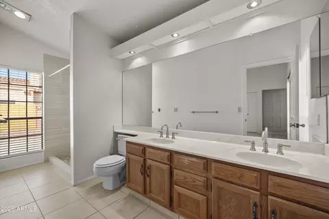 Bath - 549 E Glencove St, Mesa, AZ 85203 photo 1 of 4