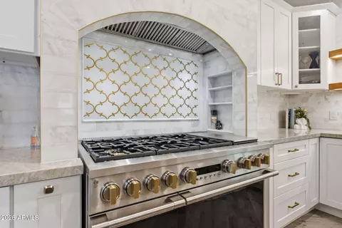 Kitchen - 2709 E Tamarisk St, Gilbert, AZ 85296 photo 1 of 5