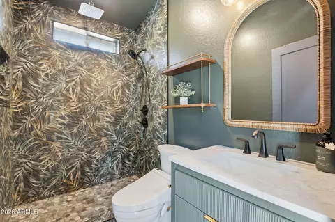 Bath - 2709 E Tamarisk St, Gilbert, AZ 85296 photo 4 of 5