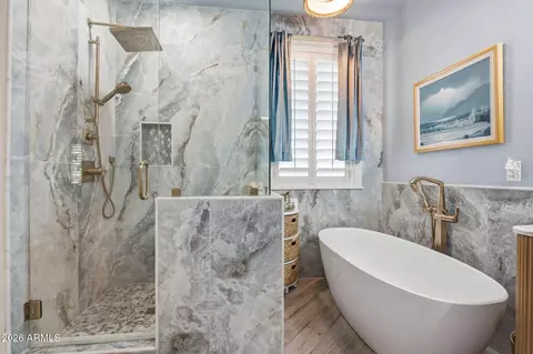 Bath - 2709 E Tamarisk St, Gilbert, AZ 85296 photo 2 of 5