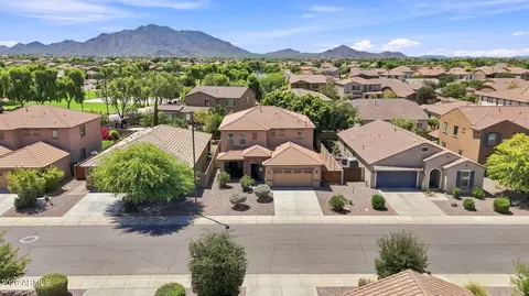 View/Area - 2905 E Meadowview Dr, Gilbert, AZ 85298 photo 2 of 8
