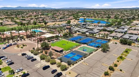 View/Area - 2905 E Meadowview Dr, Gilbert, AZ 85298 photo 6 of 8