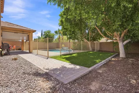Exterior - 2905 E Meadowview Dr, Gilbert, AZ 85298 photo 7 of 7