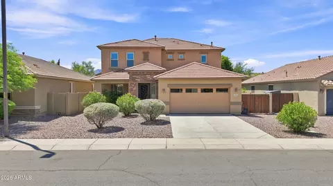 Exterior - 2905 E Meadowview Dr, Gilbert, AZ 85298 photo 4 of 7