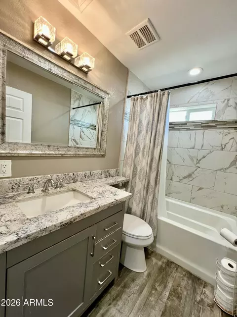 Bath - 662 N Ironwood Dr, Apache Junction, AZ 85120 photo 1 of 1