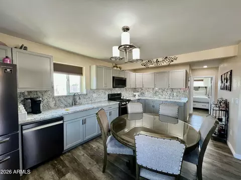Kitchen - 662 N Ironwood Dr, Apache Junction, AZ 85120 photo 3 of 4