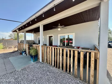 Exterior - 662 N Ironwood Dr, Apache Junction, AZ 85120 photo 4 of 5