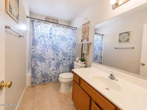 Bath - 2313 E Rockledge Rd, Phoenix, AZ 85048 photo 3 of 3