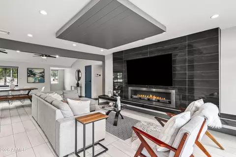 Living - 711 W Northern Ave, Phoenix, AZ 85021 photo 1 of 2