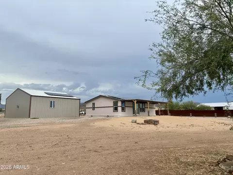 42608 N 6th Ave, New River, AZ 85087
