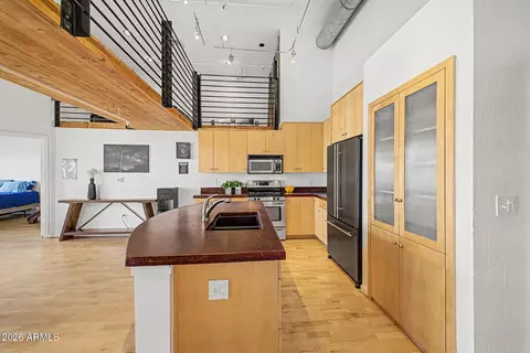 Kitchen - 914 E Osborn Rd #417, Phoenix, AZ 85014 photo 5 of 6