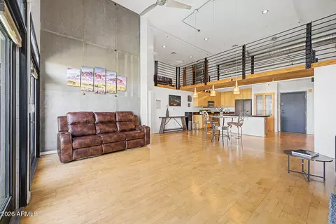 Living - 914 E Osborn Rd #417, Phoenix, AZ 85014 photo 5 of 5