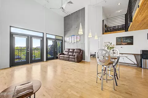 Living - 914 E Osborn Rd #417, Phoenix, AZ 85014 photo 4 of 5