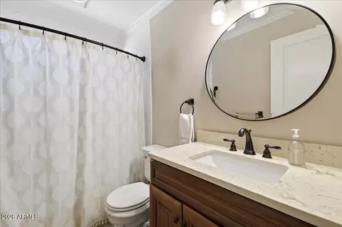 Bath - 4379 E Ludlow Dr, Phoenix, AZ 85032 photo 3 of 3