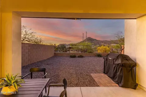 Exterior - 2314 E Questa Dr, Phoenix, AZ 85024 photo 5 of 13