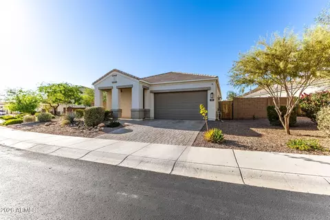 Exterior - 2314 E Questa Dr, Phoenix, AZ 85024 photo 4 of 13