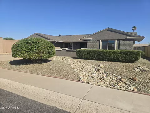 9608 W Shiprock Dr, Sun City, AZ 85351