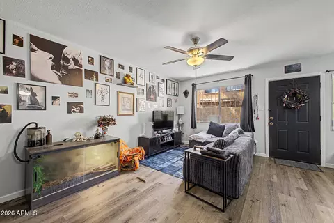 Living - 4630 E Pueblo Ave, Phoenix, AZ 85040 photo 1 of 3
