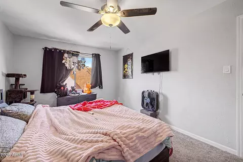 Bedroom - 4630 E Pueblo Ave, Phoenix, AZ 85040 photo 2 of 3