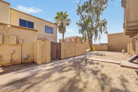 Exterior - 4630 E Pueblo Ave, Phoenix, AZ 85040 photo 1 of 6