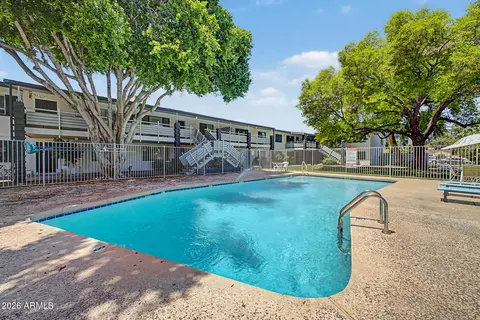 Exterior - 721 E Montebello Ave #210, Phoenix, AZ 85014 photo 8 of 11