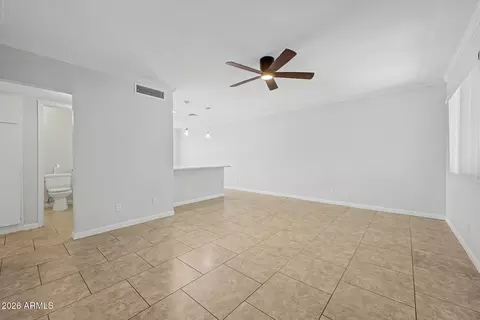 Living - 721 E Montebello Ave #210, Phoenix, AZ 85014 photo 3 of 4