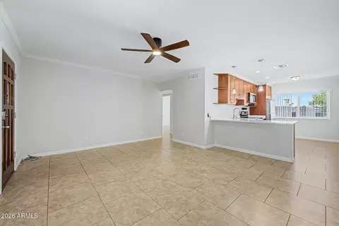 Living - 721 E Montebello Ave #210, Phoenix, AZ 85014 photo 4 of 4