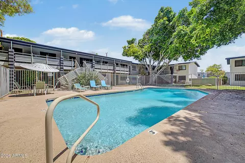 Exterior - 721 E Montebello Ave #210, Phoenix, AZ 85014 photo 6 of 11