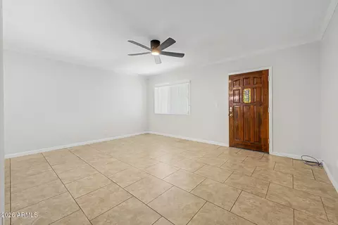 Living - 721 E Montebello Ave #210, Phoenix, AZ 85014 photo 1 of 4