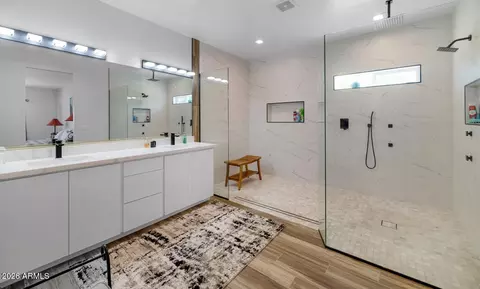 Bath - 35522 N 11th Ave, Phoenix, AZ 85086 photo 1 of 2