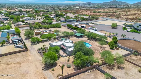 View/Area - 35522 N 11th Ave, Phoenix, AZ 85086 photo 3 of 6