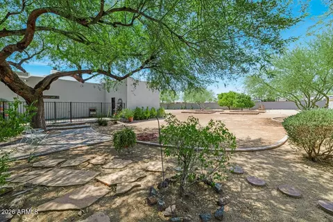Exterior - 35522 N 11th Ave, Phoenix, AZ 85086 photo 6 of 7