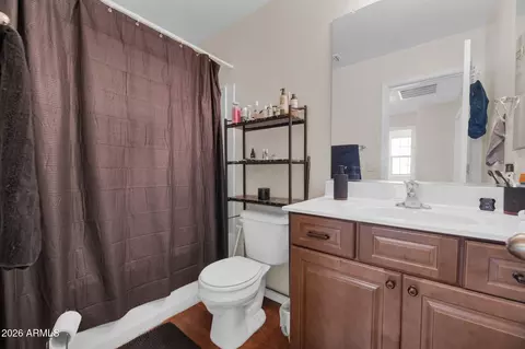 Bath - 5405 W Warner St, Phoenix, AZ 85043 photo 3 of 3
