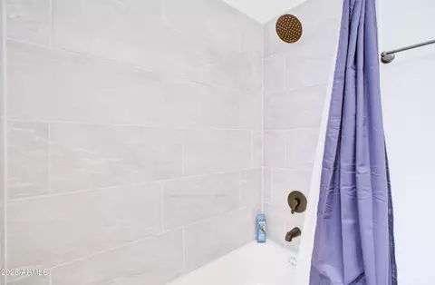 Bath - 258 S Sutherland St, Globe, AZ 85501 photo 4 of 5