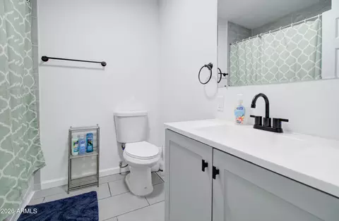 Bath - 258 S Sutherland St, Globe, AZ 85501 photo 1 of 5