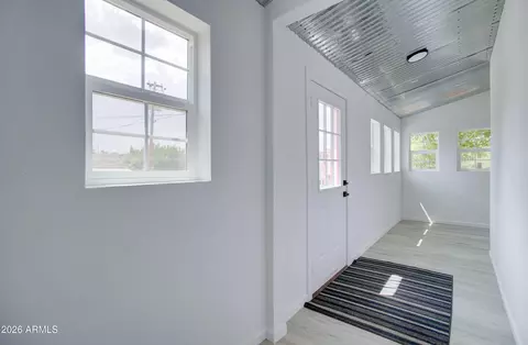 Entry Way - 258 S Sutherland St, Globe, AZ 85501 photo 5 of 7