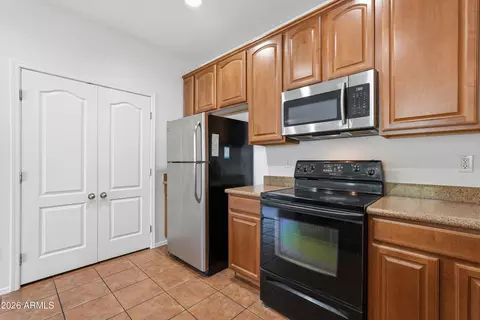 Kitchen - 5856 E Holmes Ave, Mesa, AZ 85206 photo 5 of 5