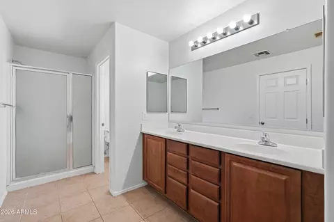 Bath - 5856 E Holmes Ave, Mesa, AZ 85206 photo 1 of 4