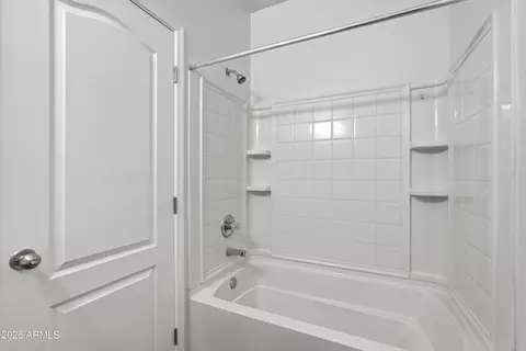 Bath - 5856 E Holmes Ave, Mesa, AZ 85206 photo 4 of 4