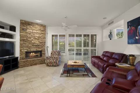 Living - 6534 N 29th St, Phoenix, AZ 85016 photo 4 of 5