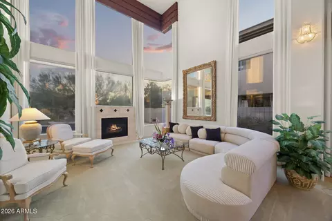 Living - 6534 N 29th St, Phoenix, AZ 85016 photo 2 of 5