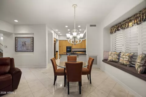 Dining - 6534 N 29th St, Phoenix, AZ 85016 photo 4 of 6