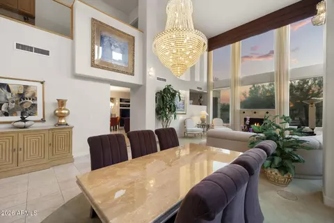 Dining - 6534 N 29th St, Phoenix, AZ 85016 photo 1 of 6