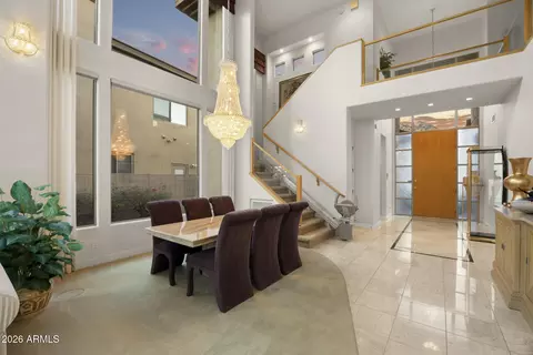 Dining - 6534 N 29th St, Phoenix, AZ 85016 photo 3 of 6