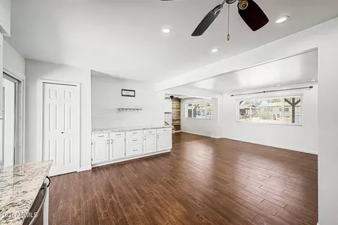 Living - 9041 E Gary Ln, Mesa, AZ 85207 photo 5 of 7