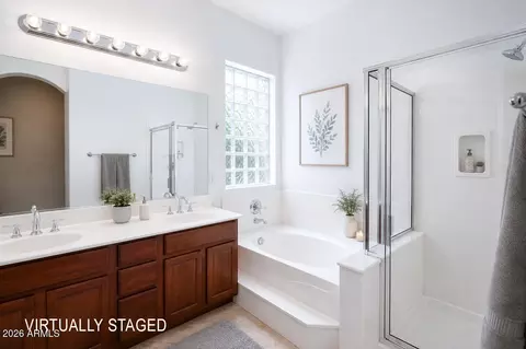 Bath - 1046 E Phelps St, Gilbert, AZ 85295 photo 6 of 6