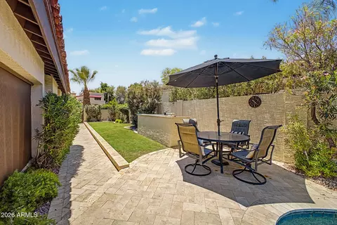 Exterior - 4718 E Monte Way, Phoenix, AZ 85044 photo 6 of 15