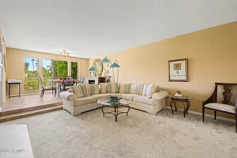 Living - 4718 E Monte Way, Phoenix, AZ 85044 photo 6 of 6