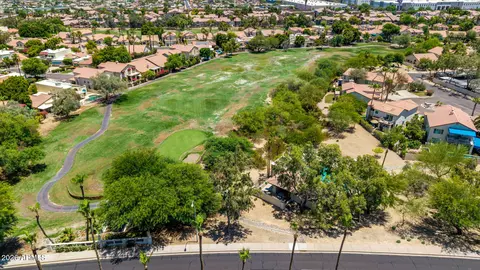 View/Area - 4718 E Monte Way, Phoenix, AZ 85044 photo 7 of 9