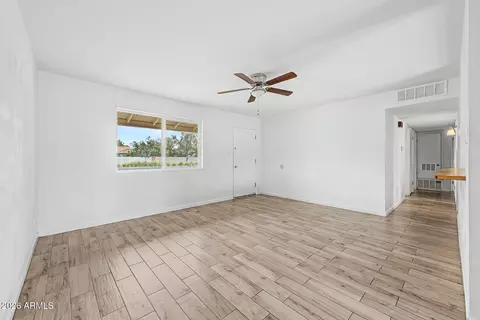 Living - 15 E Alameda Dr, Tempe, AZ 85282 photo 1 of 3